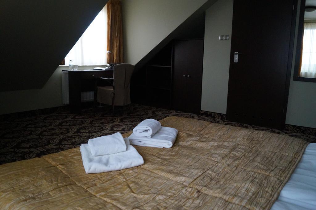 Hotel Sloneczny Brzeg Biskupiec (Olsztyn) Quarto foto