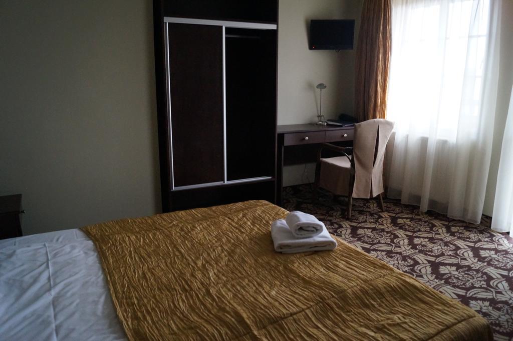Hotel Sloneczny Brzeg Biskupiec (Olsztyn) Quarto foto