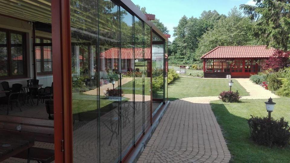 Hotel Sloneczny Brzeg Biskupiec (Olsztyn) Exterior foto